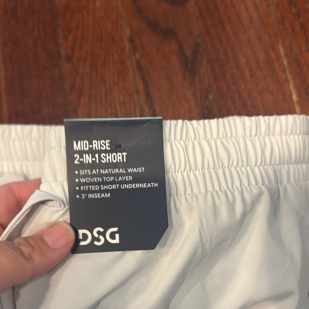 DSG Light Gray (almost white) Athletic Shorts Relaxed Fit - Picture 4 of 5